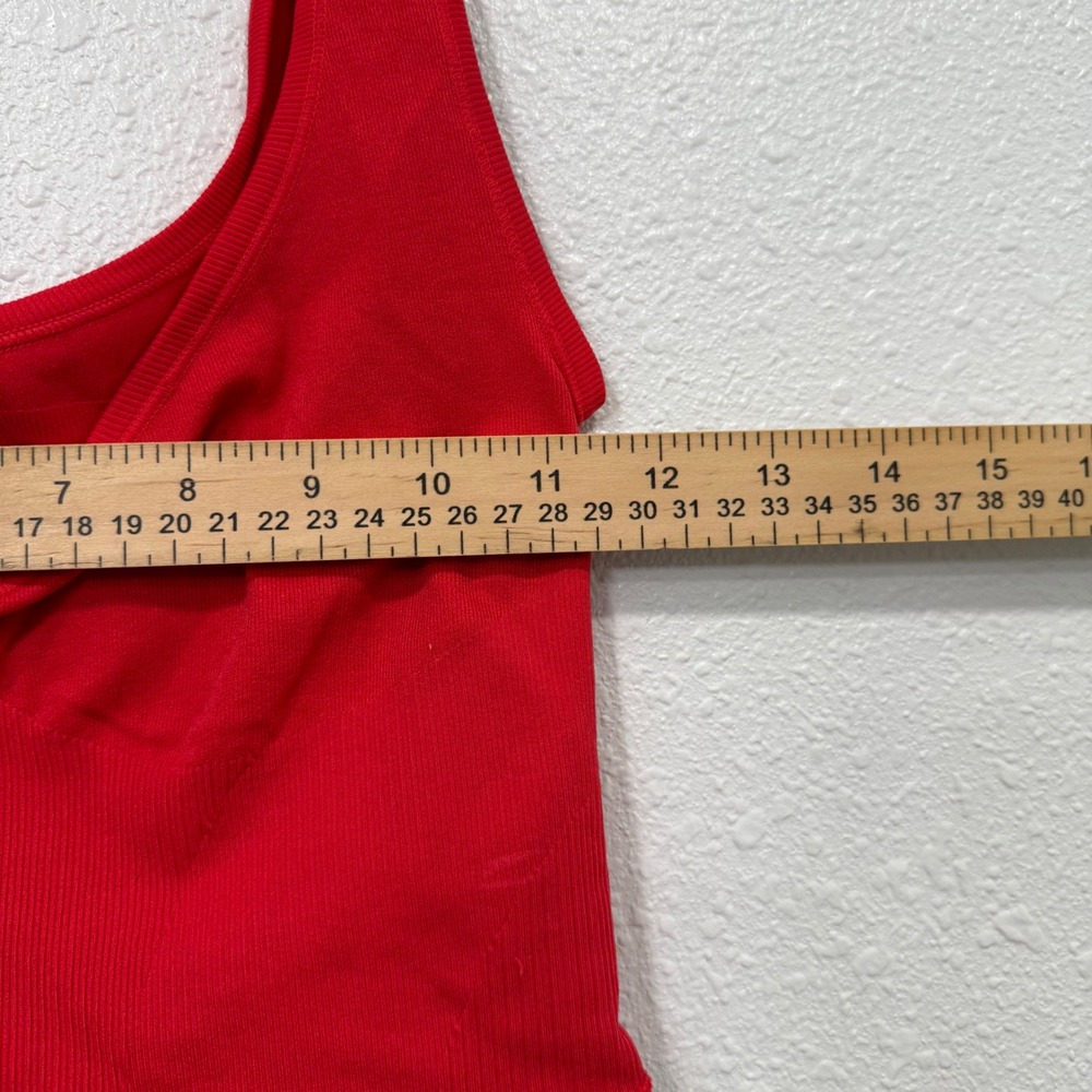 Urban Outfitters Out From Under Red Ribbed Cropped Tank Top M Seamless Fit - Picture 4 of 6